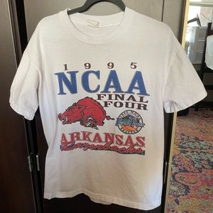Vintage 1995 Arkansas Basketball Final Four T-Shirt